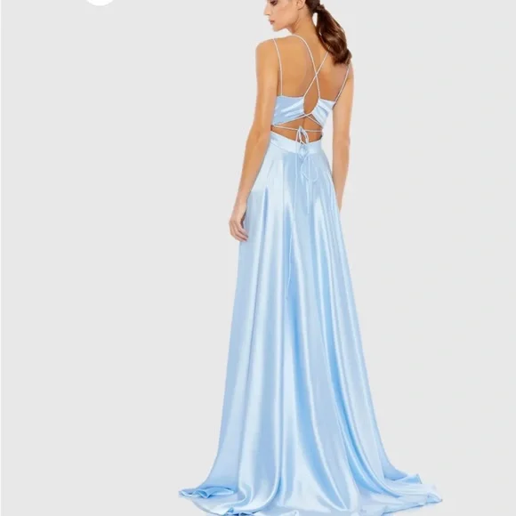 MAC DUGGAL SZ 2 Elegant Light Blue Satin Evening Gown PROM FORMAL NWT - Picture 3 of 5